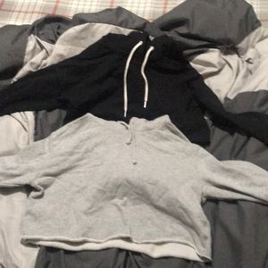 2 cropped hoodie sweater